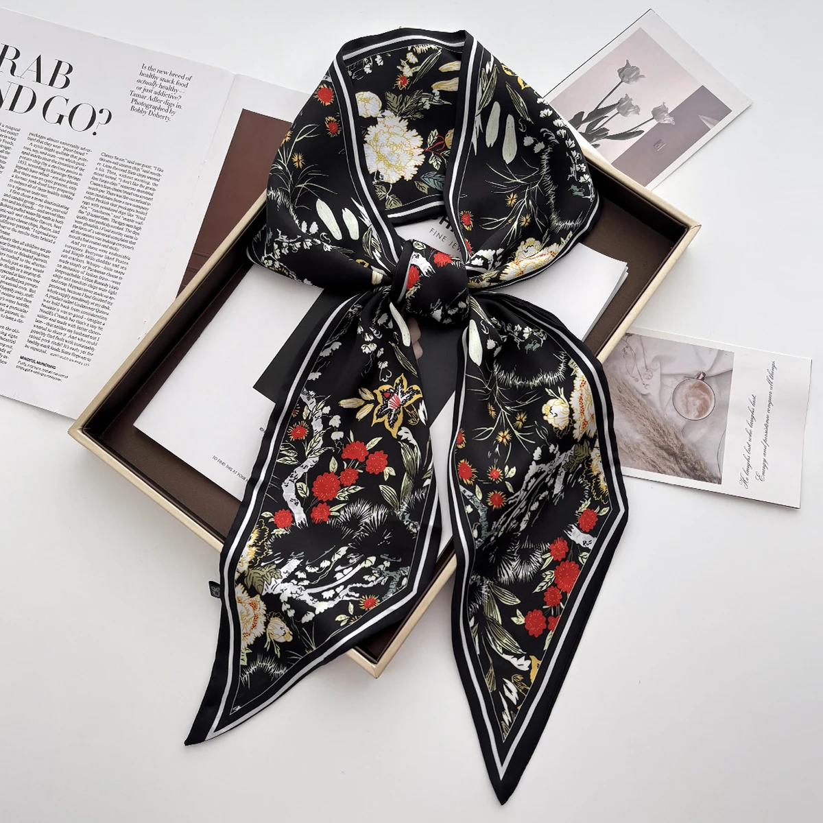 Luxury Print Scarf Skinny Ribb - đánh giá và giá Ascot Neck Scarf