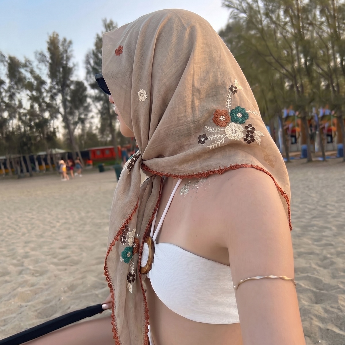 Scarf Square Hijab Bandana Han - đánh giá và giá Scarf Silk Square